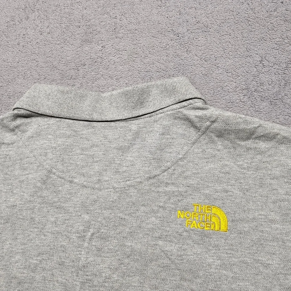 The North‎ Face Polo Shirt Mens US Large Gray Short Sleeve Collared Popover.